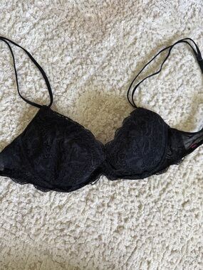 Victoria Secret Black Lace Underwire Bra — Women Intimates 34B